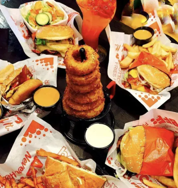 Red Robin Royalty® Countryside Mall