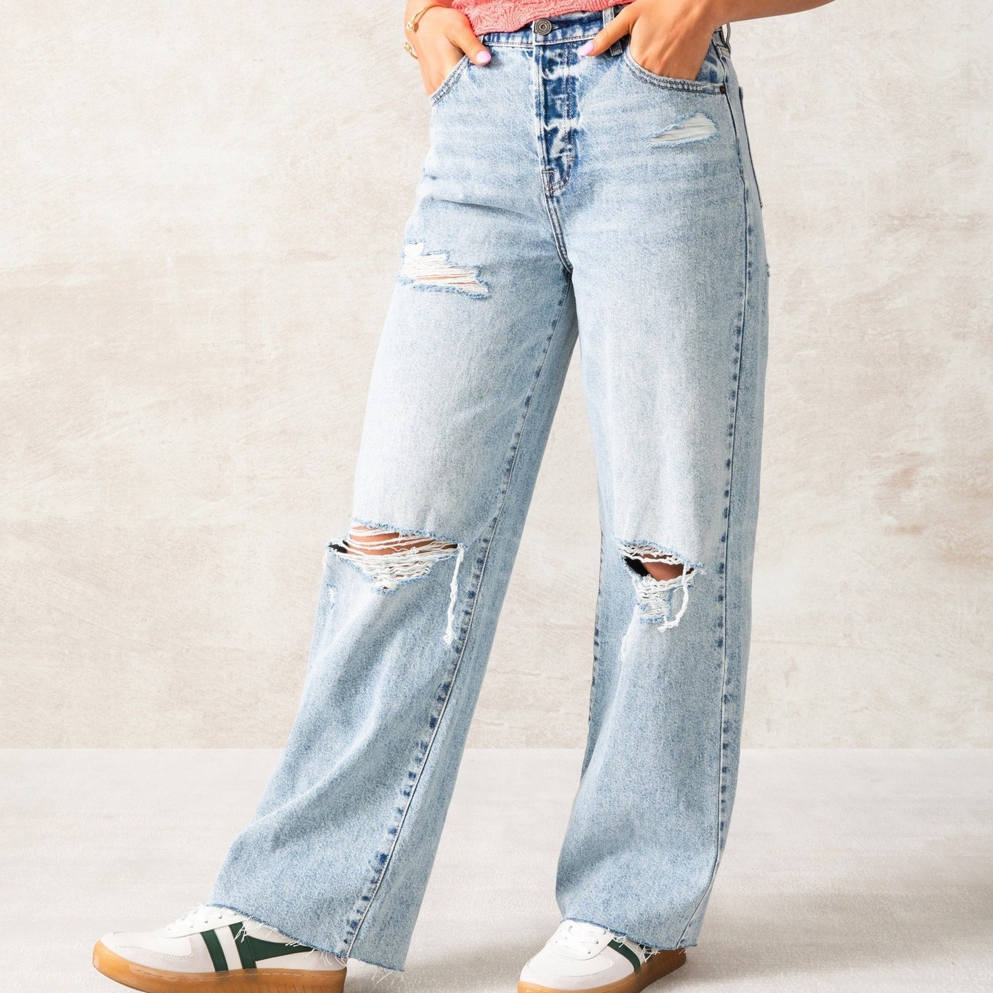 BUCKLE Buckle light wash jeans