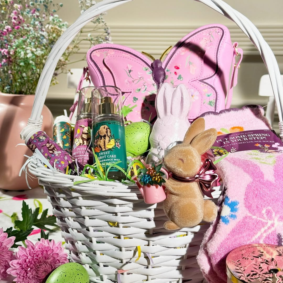 Bath & Body Works Bath & Body Works gift basket
